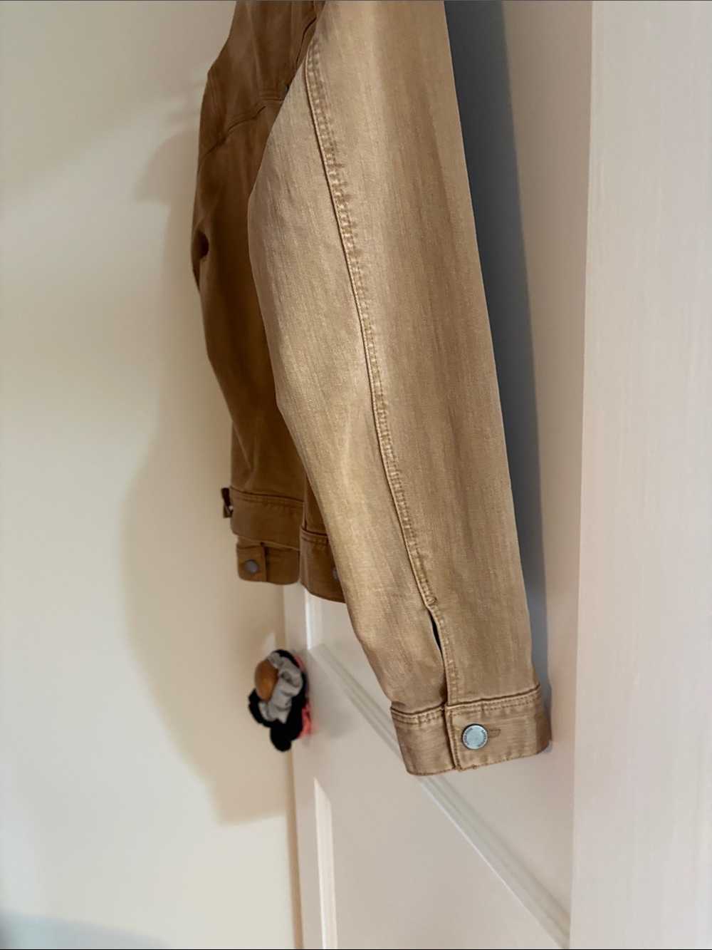 Liverpoot Women's Tan Denim Jacket - Picture 7 of 7